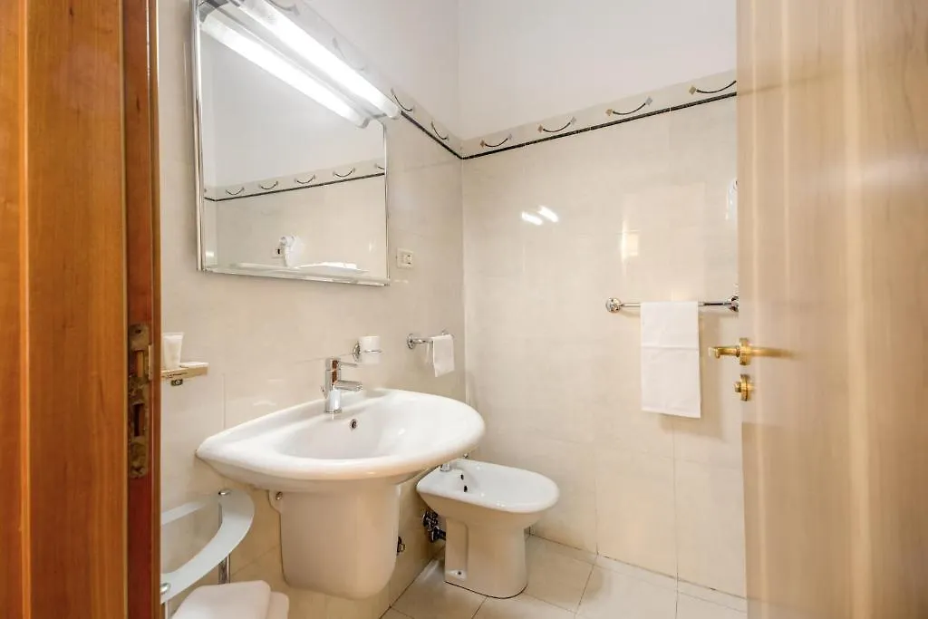 Hotel Gea Di Vulcano Rome