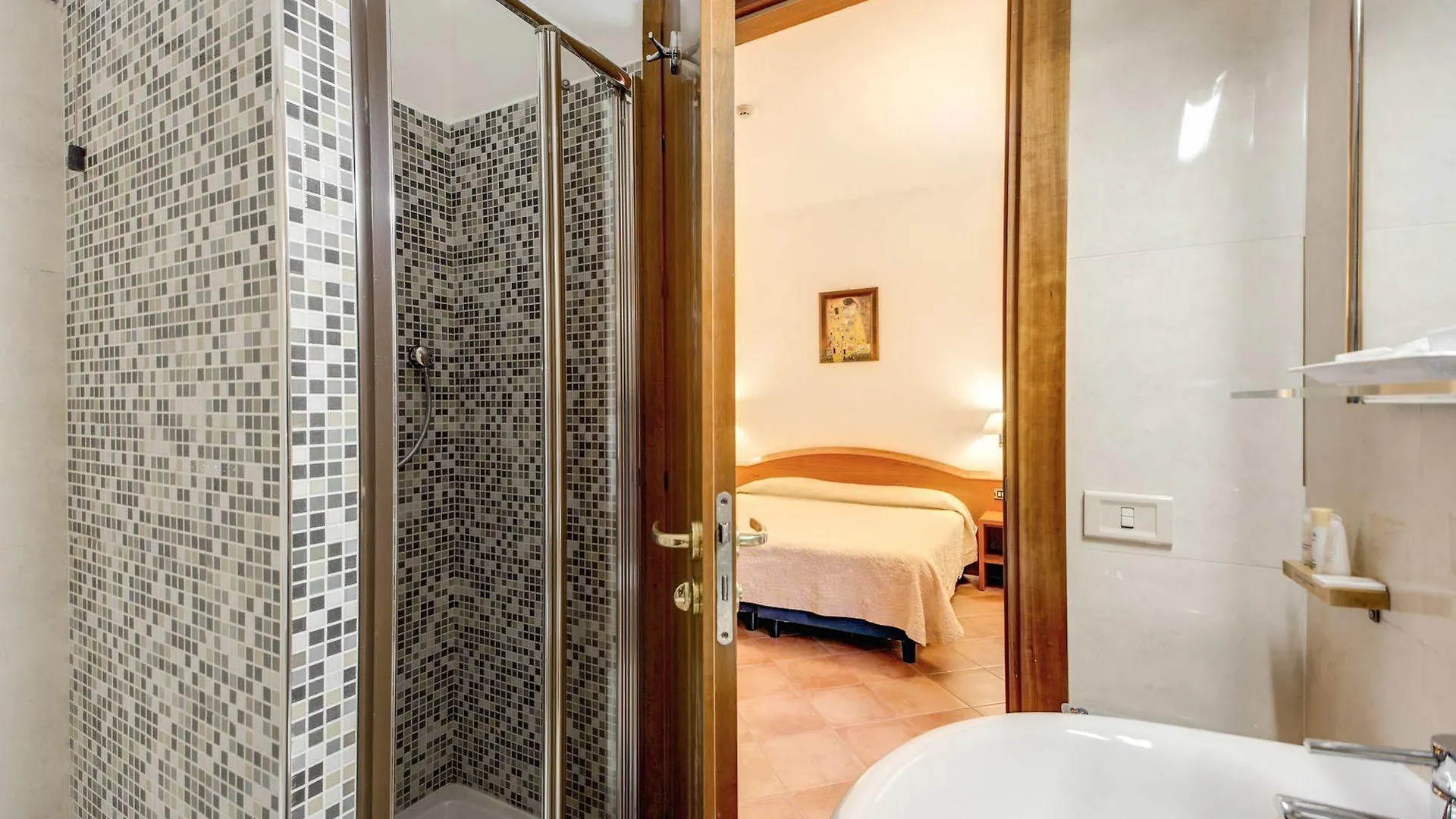 Hotel Gea Di Vulcano Rome